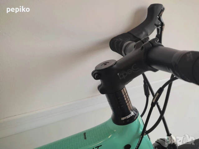 Продавам колела внос от Германия НОВ карбонов шосеен велосипед BIANCHI 28 цола  SHIMANO 105, снимка 9 - Велосипеди - 50717740