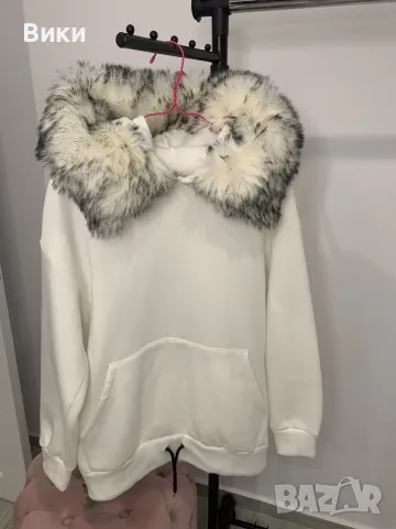 Горнище с пухена яка, снимка 11 - Блузи с дълъг ръкав и пуловери - 48764925