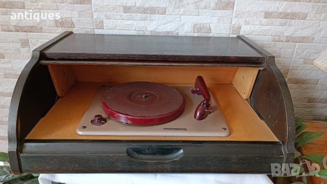 Стар грамофон SUPRAHON H17-50 - Made in Czechoslovakia - 1956 година, снимка 1