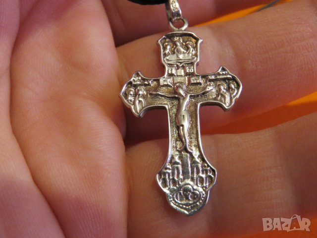 Старинен сребърен православен  сребърен кръст разпятие с Исус, на гърба Архангел Михайл  и надписи