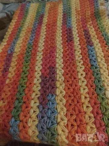 Ръчно изработено на една кука детско одеяло във свежи цветове., снимка 5 - Детски комплекти - 43869832