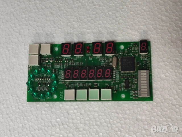 Части платка процесорна с индикатори