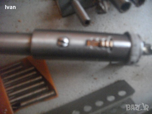 1982г-СССР/Руска Ръчна Реверсивна Отвертка с Накрайници-Комплект-Метална Кутия-Професионален-18Части, снимка 6 - Отвертки - 43326027