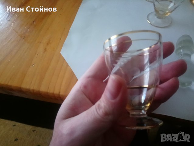 Стар стъклен сервиз, снимка 4 - Антикварни и старинни предмети - 32451206