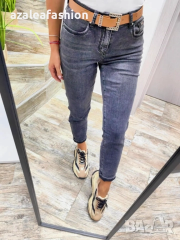 Дамски дънки с колан