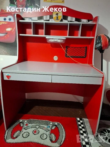 Продавам Детско легло с матрака и Детско бюро. , снимка 3 - Мебели за детската стая - 53395694