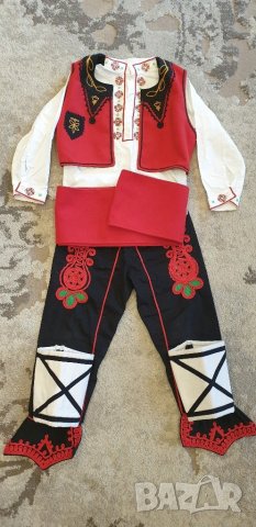 Народна носия с ямурлук р.110