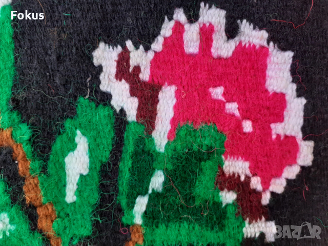 Неземно красива стара вълнена кичеста престилка за носия - Находка, снимка 3 - Антикварни и старинни предмети - 53579366