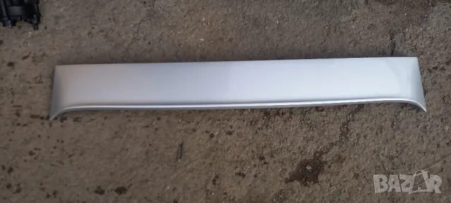 Спойлер заден капак Mercedes C-Class W203 комби, снимка 2 - Части - 48921323