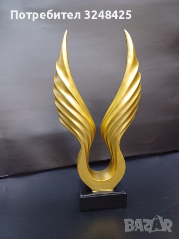 Статуетка Златни крила от висококачествен полирезин, снимка 2 - Статуетки - 43212838