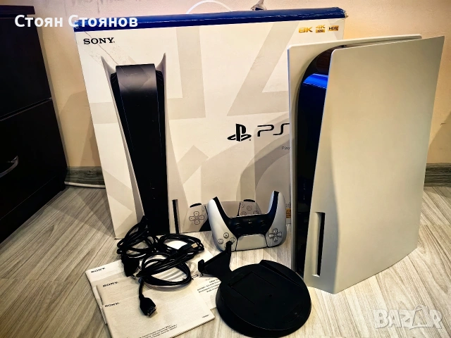 Продавам PS5 (Playstation 5) + 1бр. контролер и оригинална кутия