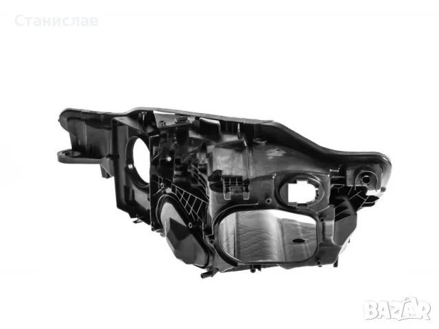 Дясна основа (корпус) за фар за Audi A7 C8 LED, снимка 3 - Части - 50159948