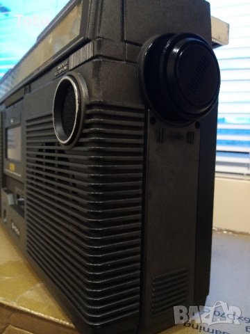 Радио касетофон Hitachi 5280, снимка 6 - Радиокасетофони, транзистори - 43852707