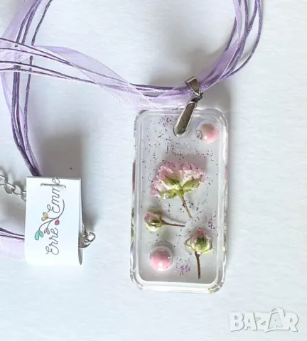 Ръчно изработени колиета от бижутерийна смола, естествени цветя и материали, снимка 2 - Колиета, медальони, синджири - 46691466