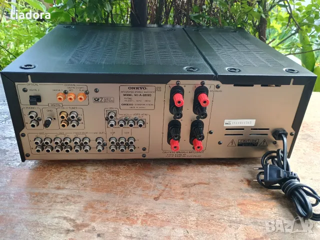 Onkyo Integra A-8690 with built-in DA converter, снимка 13 - Ресийвъри, усилватели, смесителни пултове - 50121386