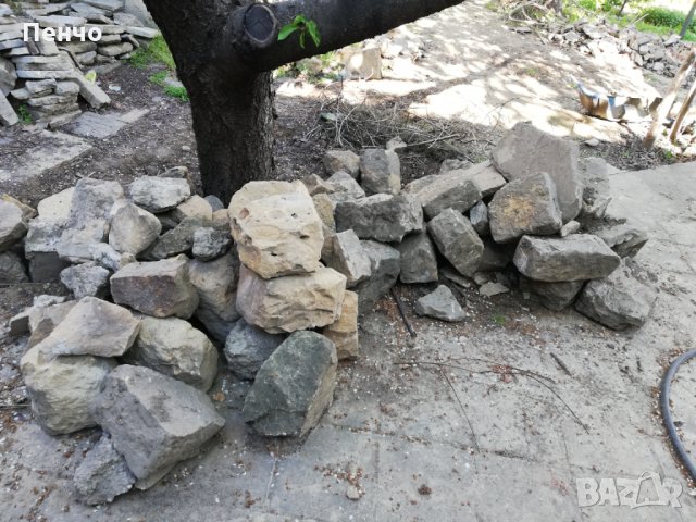 Продавам камъни от едно време за украса дувари стени подпори циментени стени декорация по договаряне, снимка 2 - Огради и мрежи - 28955239