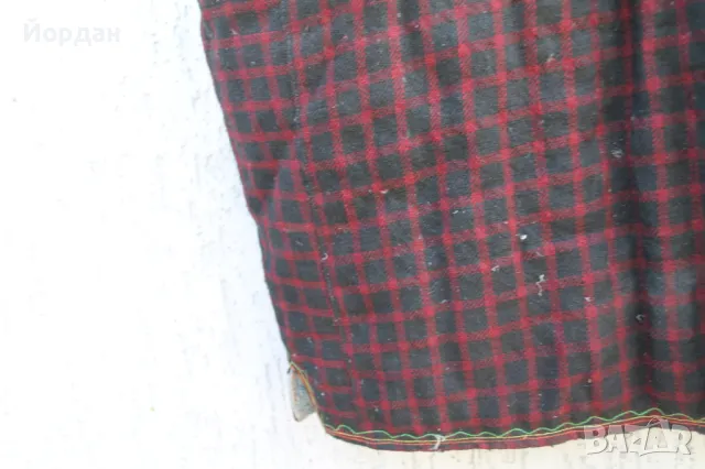 Мъжко вълнено елече с гайтани от народна носия, снимка 18 - Антикварни и старинни предмети - 50130892