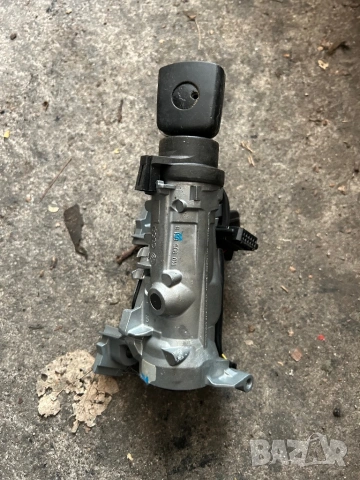 контактен ключ VW Golf 5 Touran Passat Caddy Seat Altea Leon Audi A3 Skoda 1K0905865, снимка 1 - Части - 53077786