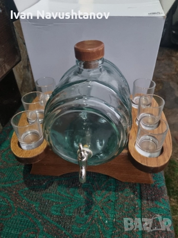 Сервиз включващ буренце за ракия и чаши , снимка 2 - Сервизи - 52337368