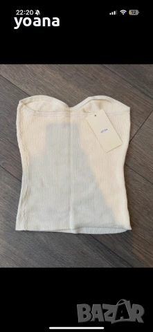 Кремаво-бял тръбен топ без презрамки, нов с етикет