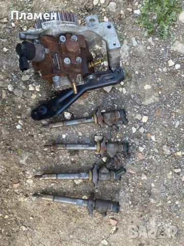 Дюзи и помпа 1.6 TDCi/HDi 109 к.с, снимка 3 - Части - 53024276