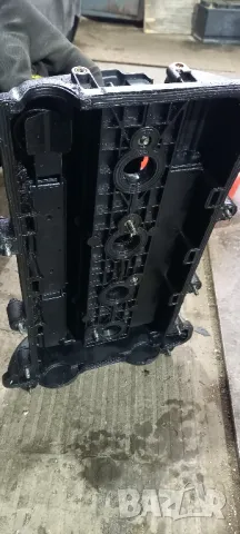 Капак клапани Opel Zafira B 2.2 Direct, снимка 3 - Части - 49514940