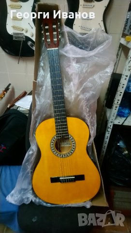 Продавам Класическа китара испанска почти чисто нова -250 лв , снимка 1 - Китари - 26442947