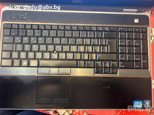 Лаптоп Dell latitude E6520, снимка 2 - Лаптопи за дома - 53078700