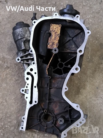 Капак двигател за Голф 5 Ауди А3 1.6 фси VW Golf 5 Audi A3 8P 1.6 FSI Passat Touran 03C109211G , снимка 3 - Части - 50477694