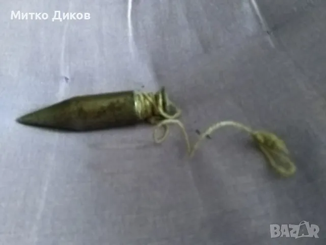 Винтидж метален отвес от соца с въженце рядък