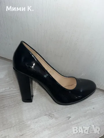 Дамски лачени обувки на ток, снимка 2 - Дамски елегантни обувки - 48968852