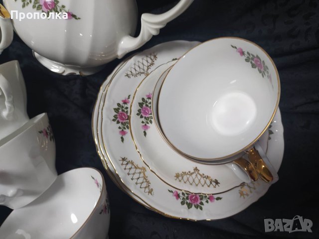 Немски, красив сервиз "Златна дантела с рози", снимка 2 - Сервизи - 43914027
