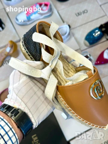 Дамски еспадрили Liu Jo 36 намалени  149.90 лв., снимка 4 - Маратонки - 51071800