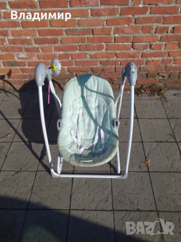 Бебешка люлка-шезлонг музикална