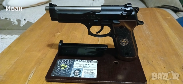 Resident Evil Berreta m9