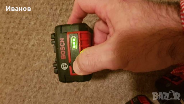 Батерия Bosch 18v 5Ah , 3Ah, снимка 2 - Винтоверти - 32306226