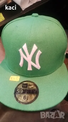 Шапка с права козирка , снимка 1