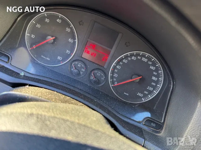 VW Golf 5 1.6i 2005 г. - на части !, снимка 6 - Автомобили и джипове - 48564266