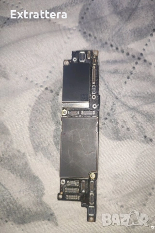 Iphone XR - Logic Board for parts (Icloud)