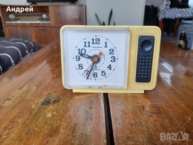 Стар настолен часовник будилник Янтар,Jantar #4