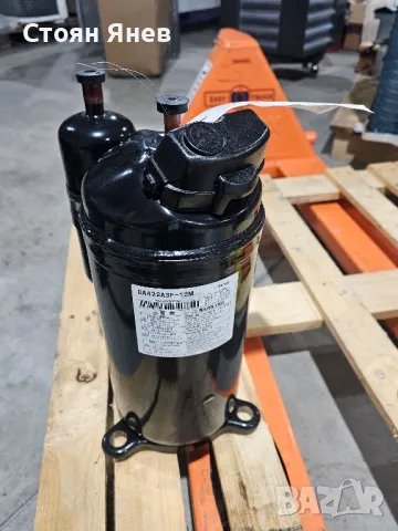 Хладилен - климатичен компресор Toshiba DA422-A3F-12M