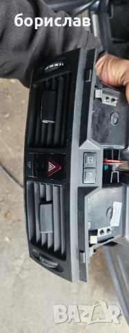 Средна духалка с бутони за Мерцедес ц класа w204, снимка 2 - Части - 52356128