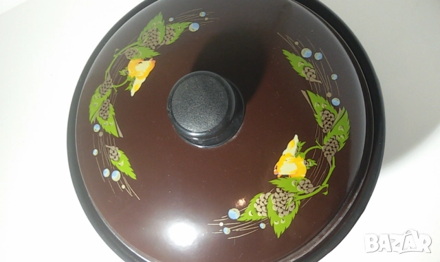 2 ретро емайлирани тенджери с капак, снимка 3 - Съдове за готвене - 51317377