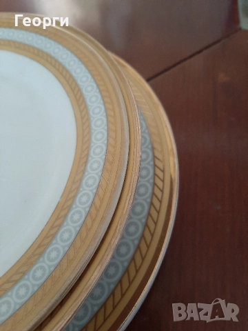 Бели порцеланови чинии със златен кант, снимка 4 - Чинии - 51576450