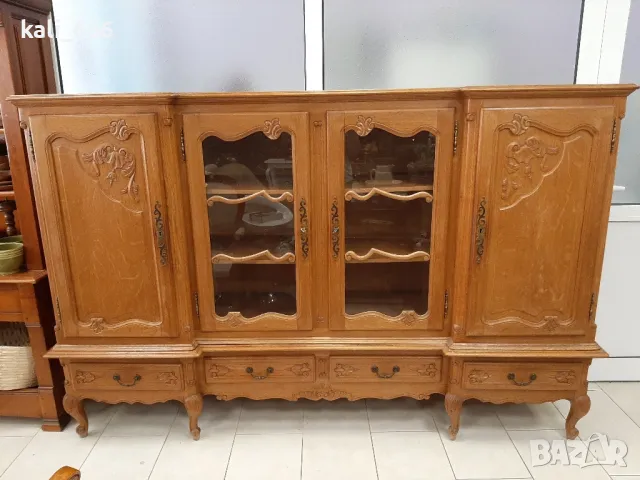 Трапезен/сервизен шкаф внос от Холандия 