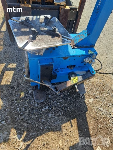 машина за монтаж демонтаж на гуми , снимка 4 - Индустриална техника - 51125384