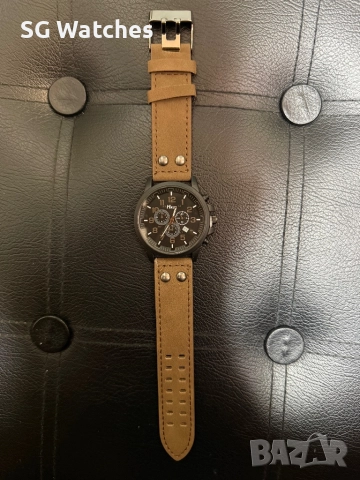 Стилен часовник с кафява кайшка