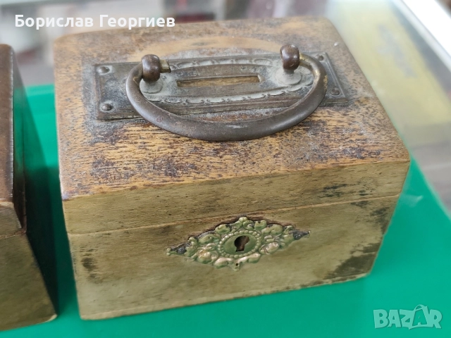 Стара дървена касичка два броя, снимка 4 - Антикварни и старинни предмети - 51742196