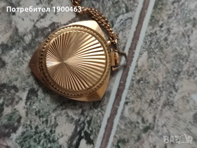 Заря.Медальон.Позлатен.Механичен., снимка 2 - Антикварни и старинни предмети - 49209422