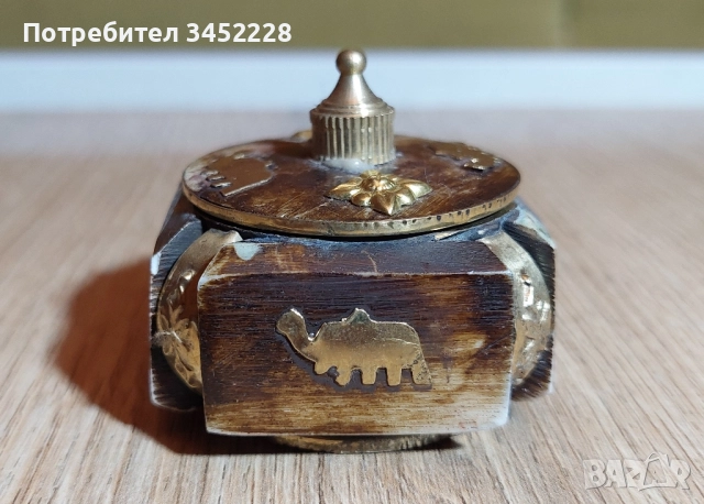 кутийка от кост и месинг за ценители , снимка 2 - Антикварни и старинни предмети - 52215906